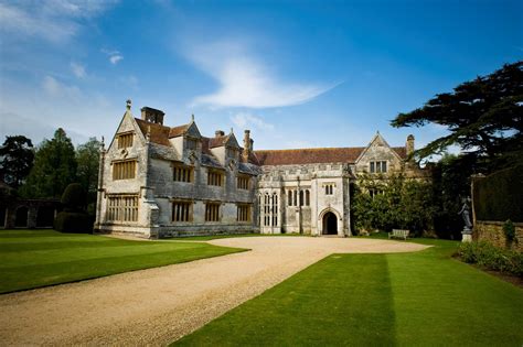 Visit Athelhampton One Of Englands Prettiest Medieval Houses