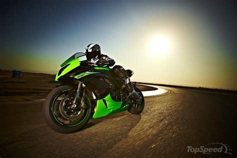 Kawasaki Ninja Zx6r Wallpapers Top Free Kawasaki Ninja Zx6r Backgrounds Wallpaperaccess