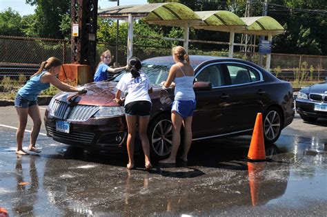 Slideshow Blue Wave Cheerleading Car Wash Darien Ct Patch