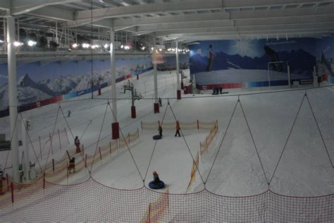 Indoor ski area The Snow Centre – Hemel Hempstead - Skiing The Snow Centre – Hemel Hempstead