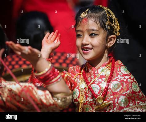 Kathmandu Bagmati Nepal 11th Feb 2022 A Small Girl From Newar