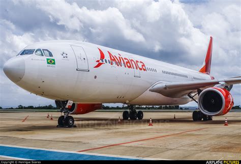 Pr Ocj Avianca Brasil Airbus A At Belo Horizonte Tancredo