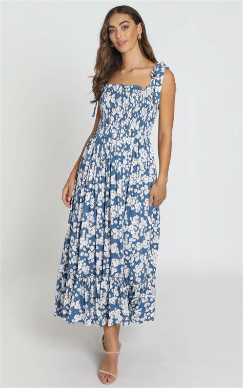 Rochelle Shirred Bodice Maxi Dress In Navy Floral Showpo