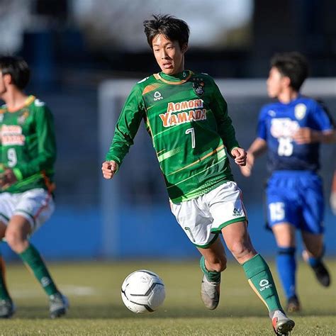 【選手権】青森山田で唯一の“2年生レギュラー”武田英寿。「魅惑のレフティ」の名前の由来、手本にしている選手は？ ライブドアニュース