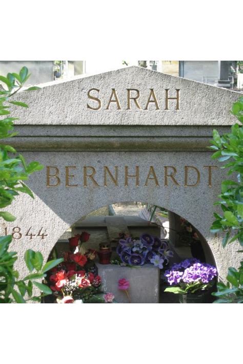 Guided Tour In The Parisian P Re Lachaise Cemetery