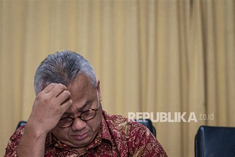 Kpu Siapkan Dokumen Kronologis Lengkap Perkara Paw Pdip Republika Online