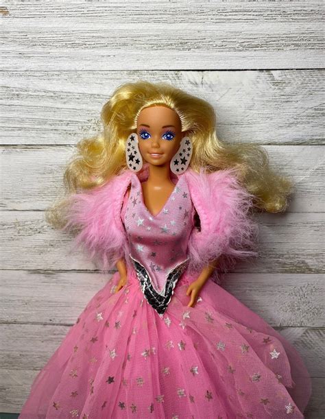 Bersetzung Penelope Trichter Barbie Superstar Verlieren Predigen Wo