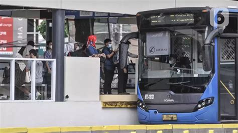 Simak Ini Aturan Baru Naik Turun Bus Transjakarta