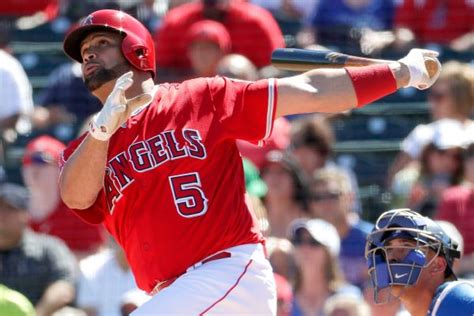 MRI on Albert Pujols' hamstring shows tendinitis - ABC7 Los Angeles