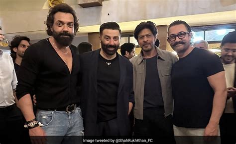 Inside Pic Shah Rukh Khan And Aamir Khan Pose With Brothers Sunny