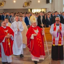 Msza W Odpustowa Z Udzieleniem Sakramentu Bierzmowania