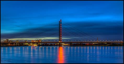 Rhein Knie Br Cke D Sseldorf Zur Blauen Stunde Immer Ein H Norbert