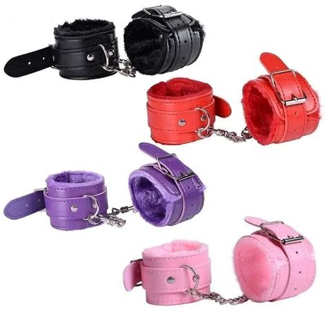 Set Of Erotic Handcuffs And Whip Slave Sex Toys Couples Yiassu