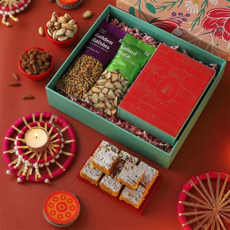 Buy Send Unbox Celebrations Diwali Hamper Online IGP JVS1190060