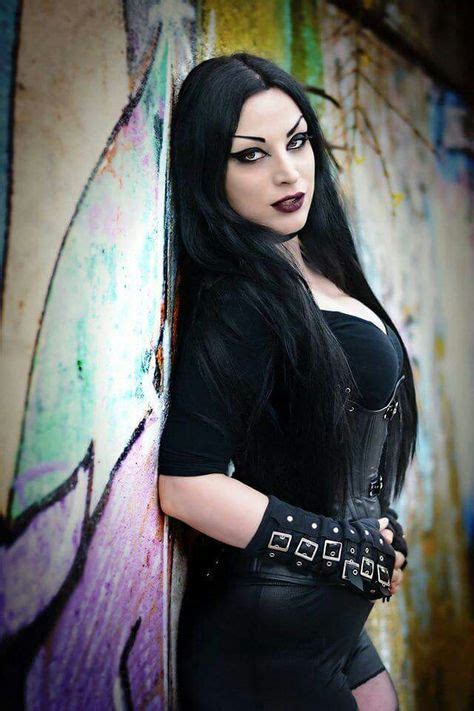 155 Best Gothic Images In 2020 Goth Beauty Gothic Beauty Gothic Girls