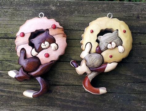 Cat ornaments | Christbaumschmuck, Holzarbeiten, Schmuck