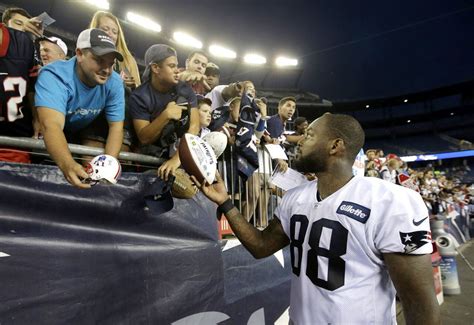 Martellus Bennett shows Patriots aren't all humorless football machines ...