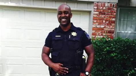 Tulsa Officers Emotional Post Comforts On Facebook Cnn