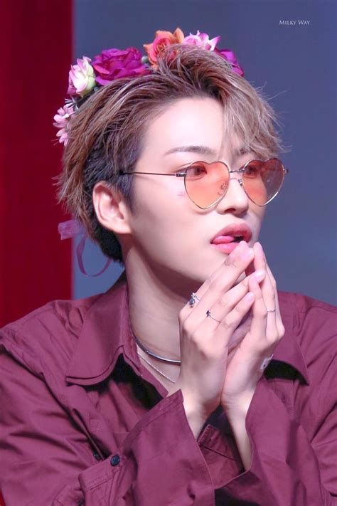 Pin By 👉🏼elinorskworldzone🤫 On Ateez Park Seong Hwa Woo Young Kpop