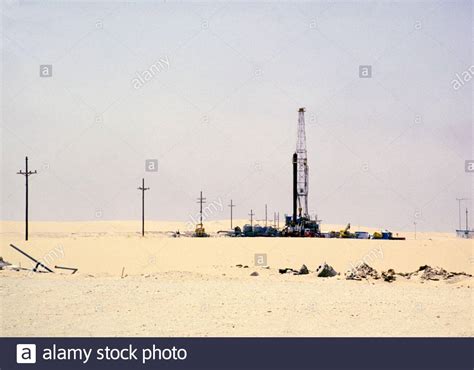 Saudi Arabia Oil Rig High Resolution Stock Photography and Images - Alamy