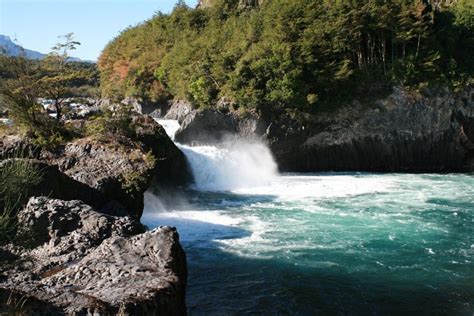 Från Puerto Varas Osorno vulkan och Petrohue Falls dagstur GetYourGuide