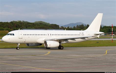 OY JRP Danish Air Transport DAT Airbus A320 232 Photo By DLFferozz