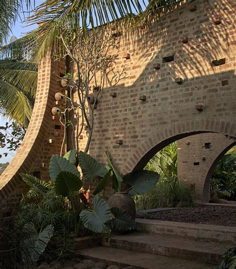 Subterannean Ruins An Open Air Public Center In India