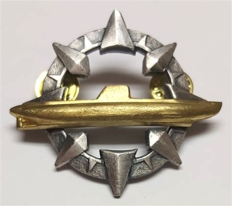 SUBMARINE BADGE - POSTWAR - WORN BY OFFICERS AND WARRANT - FRENCH NAVY ...