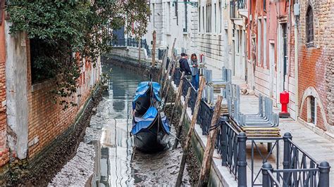 Bateaux Taxis H Tels Au Bord Du Canal Comment Se D Placer Venise