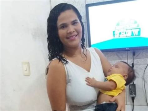 Estudante Que Se Atrasou Para O Enem Por Amamentar Filho Ganha Bolsa De