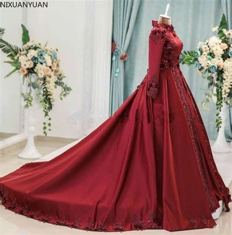 Dark Red Arabic Muslim Wedding Dresses With Long Sleeves Lace High Neck