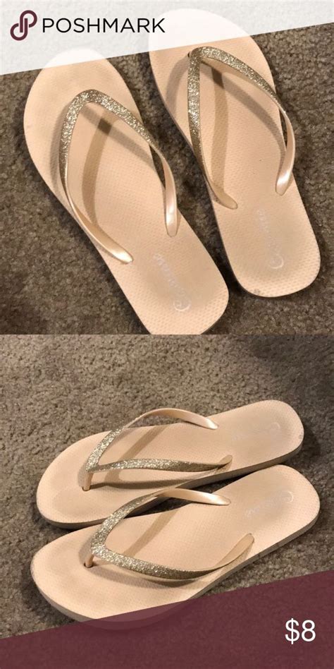 Gold Flip Flops Gold Sparkly Glitter Flip Flops Size 9 Shoes Sandals