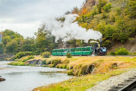 Subí al Tren del Fin del Mundo y explorá el Parque Nacional Tierra del