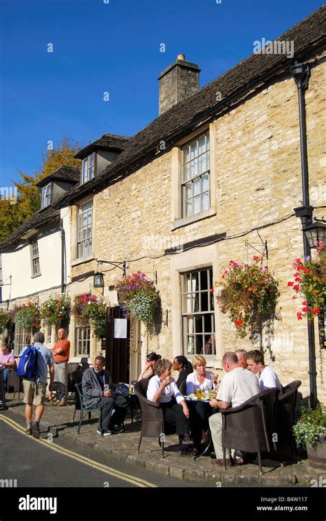 Castle Inn At Castle Combe Hi Res Stock Photography And Images Alamy