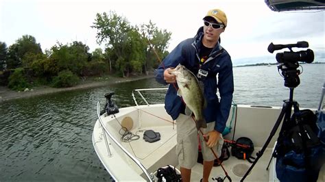 Lake Champlain Angler Bass And Bowfin Youtube