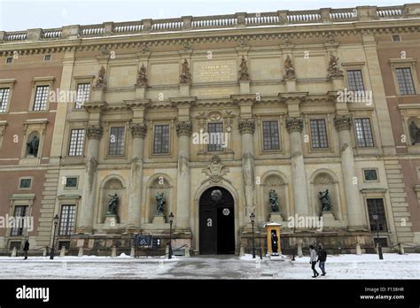 Le Palais Royal de Stockholm Suède Sculptures ornent la façade sud du