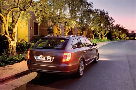 Skoda Superb 20 Tdi 125 Photos Reviews News Specs Buy Car