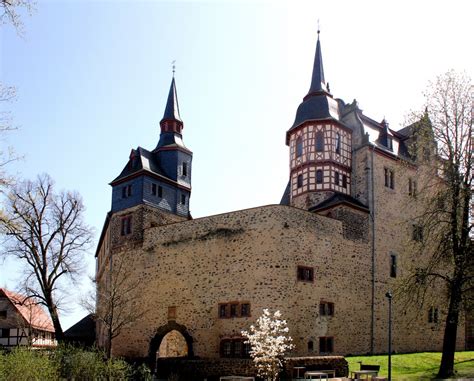 Burgen Schlösser und Herrenhäuser zwischen Marburg Alsfeld und Gießen