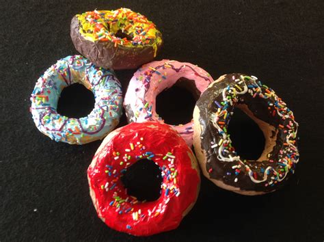 Pop Art Wayne Thiebaud Donuts