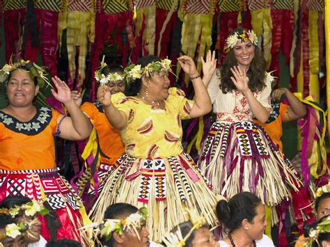 William And Kate Dancing In Tuvalu Mirror Online