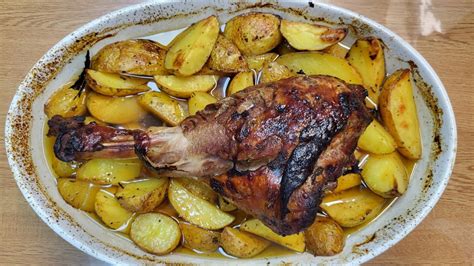 NAJBOLJI RECEPT ZA NAJMEKŠI PUREĆI BATAK SA KROMPIROMtrik je u pajcu