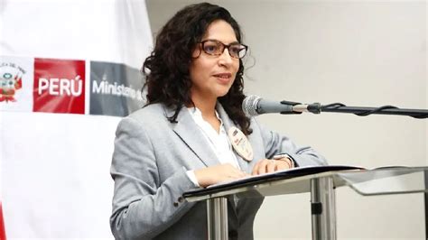 Leslie Urteaga Congresistas Presentaron Una Moci N De Censura Contra