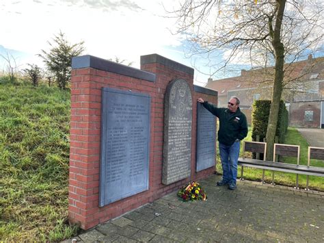 Memorial To The Worcesters Gheluvelt Armistice Remembrance Day In Ypres