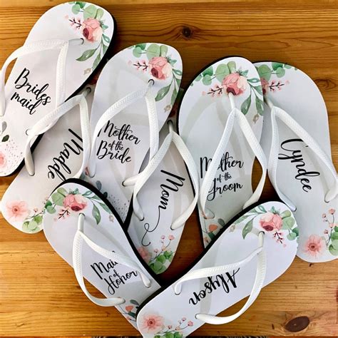 Coral Wedding Flip Flops Bride Bridesmaid Maid Of Honor Etsy