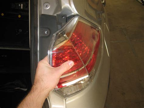 2014 2018 Nissan Rogue Tail Light Bulbs Replacement Guide 011