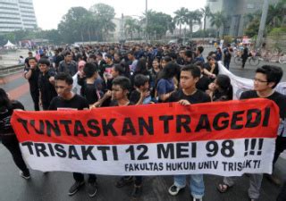 Peringatan Tragedi Mei Datatempo