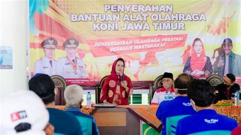 Bisa Jadi Role Model Untari Ajak Warga Kedungpendaringan Bentuk