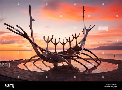 Solfar Skulptur Reykjavik Island Fotos Und Bildmaterial In Hoher