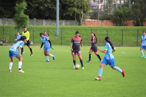 Lanzamiento Torneo De Futbol Femenino De La Cancha Al Estadio Bogota