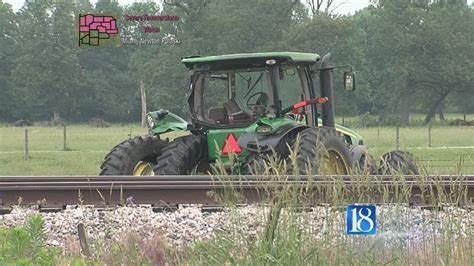 Amtrak Train Crashes Into Tractor Youtube